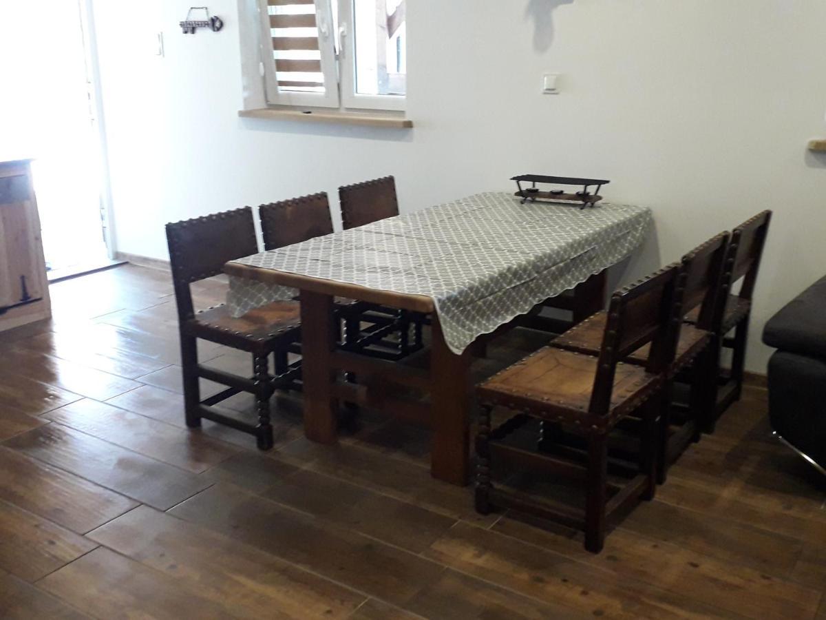 Jaskowa Chata Bieszczady Apartament Z Basenem Baligrod Bagian luar foto